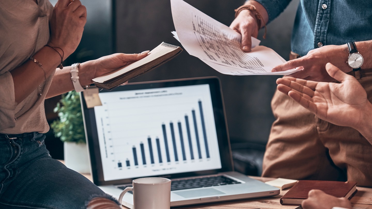 Bookkeeping and fractional CFO services for SMBs